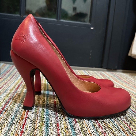 Fluevog NWOB Attentions Paris red/rose leather platform pump - 8.5 - Picture 5 of 15